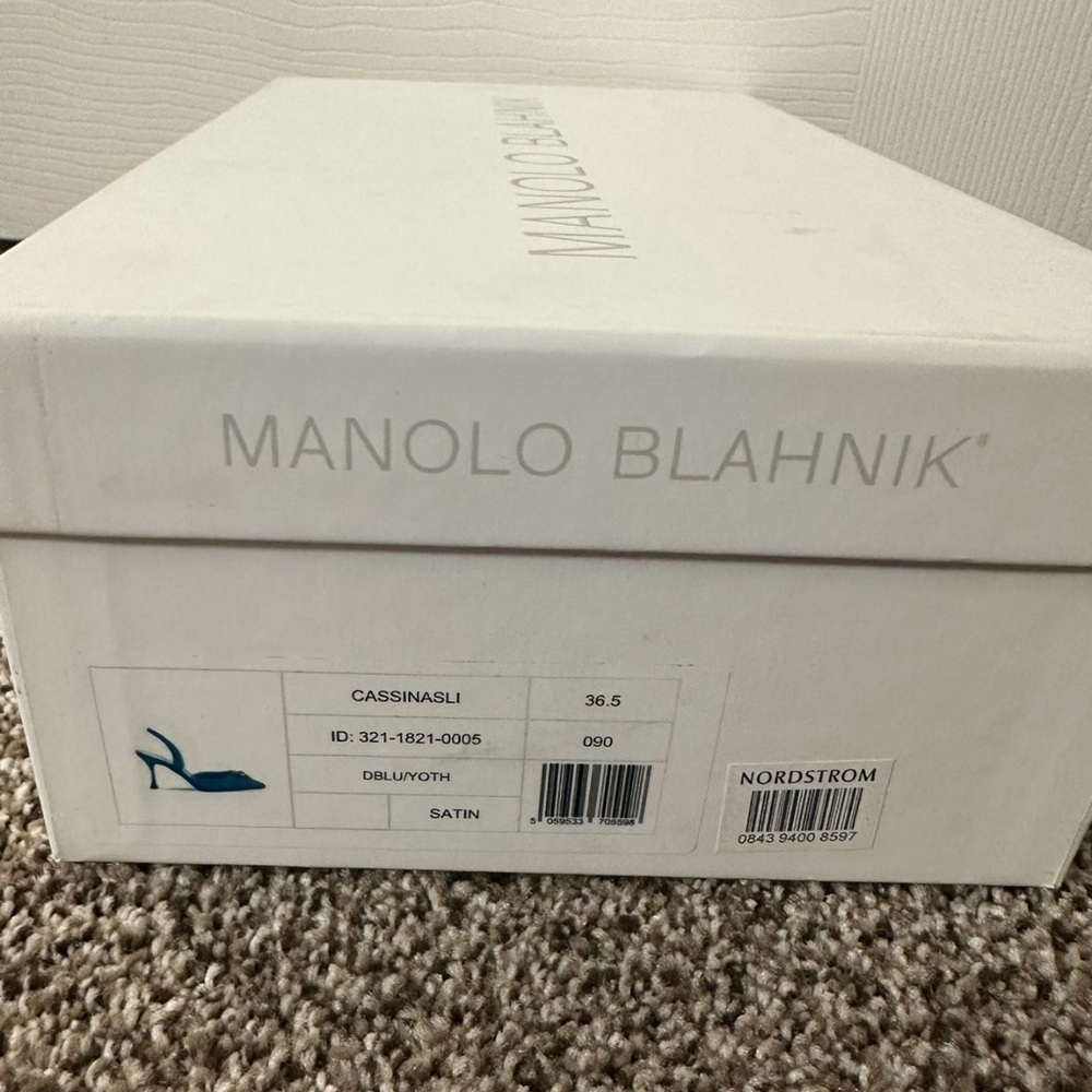Manolo Blahnik heels - Picture 2 of 3